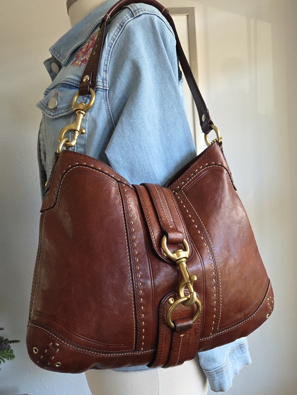 COACH 2006 Mahogany Hamptons Hobo Shoulder Bag #10554